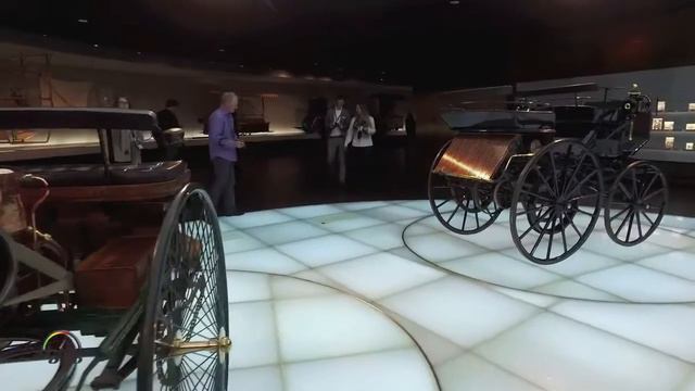 Mercedes-Benz Museum Stuttgart - 1886-1900 Pioneers – The Invention of the Automobile смотреть онлайн