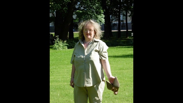 Воспоминанья - клей весенних почек Марина Багинская смотреть онлайн