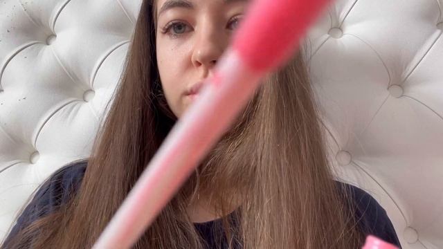 ASMR lip gloss tapping асмр блеск для губ таппинг смотреть онлайн