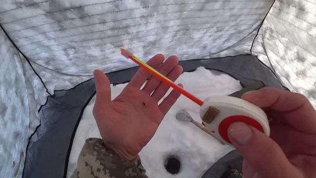 Отрывает мормышки и разгибает крючки! #зимняярыбалка# окуньнамормышку#icefishing