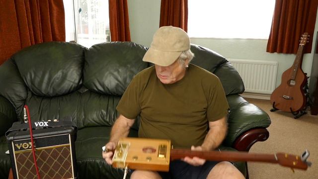 Cigar Box Guitar - Hoochie Coochie Man - Part 2 Slide смотреть онлайн