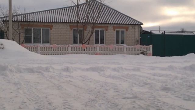 Прячем снег у соседа. Мотоблок снеоуборщик смотреть онлайн