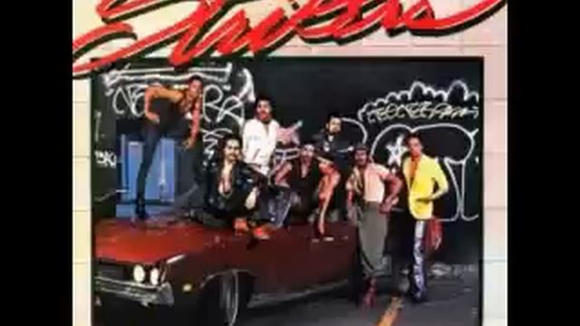 The Strikers - Inch By Inch (1981) смотреть онлайн