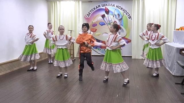Танец "Вишенка цветет", учащиеся ДШИ смотреть онлайн