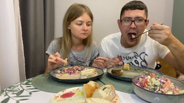 Мукбанг? Чуть не разругались?Гороховое пюре с котлетками?