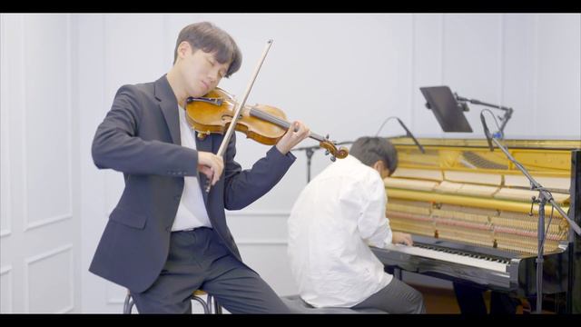 인생의 회전목마 🎠 하울의 움직이는 성 OST (바이올린, 피아노) 연주 탁보늬 смотреть онлайн