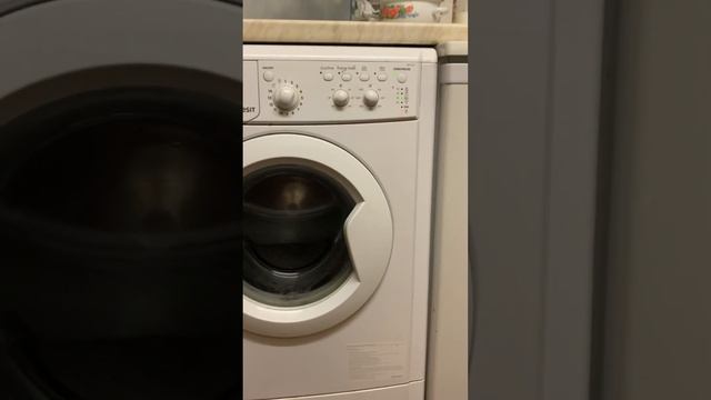 Crazy WASHING MACHINE SPIN CYCLE смотреть онлайн
