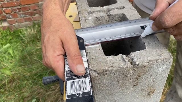 Cut a 14cm or 5,5 inches building block with a small angle grinder 2/2: diagonal cut смотреть онлайн