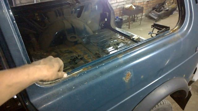 Как натянуть потолок на ниве