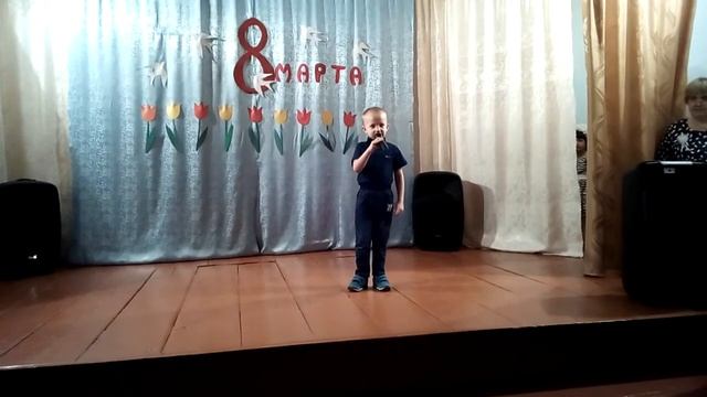 Музыка и слова И.Пономарёвой "Ах, какая мама". смотреть онлайн