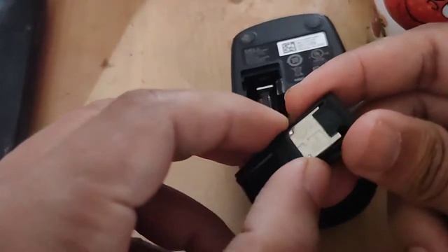 How to connect a wireless mouse to laptop? Dell WM118 смотреть онлайн