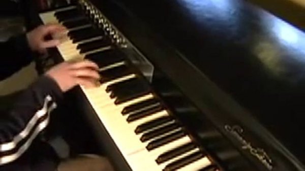 Rhodes Piano 1977 with the Vintage Vibe Quadrapuss