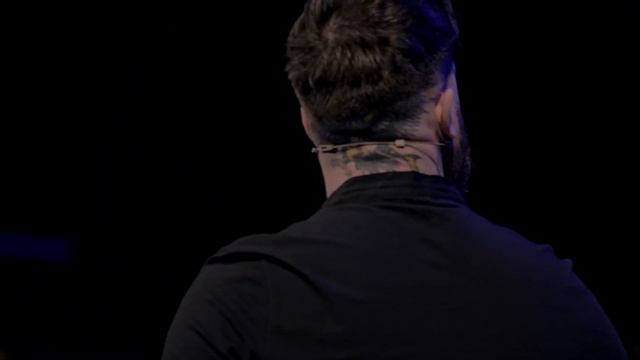 How Haircuts Are Solving Homelessness | Ged King | TEDxManchester смотреть онлайн