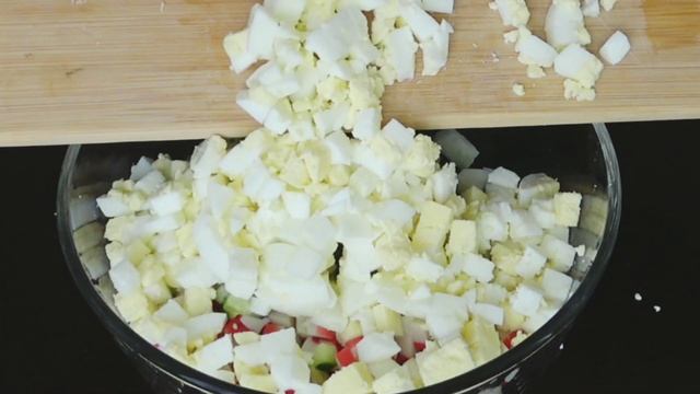 салат из крабовых палочек ?? вкусный, яркий, легкий)))