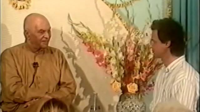 Пападжи - Я влюблен в того, кого никогда не видел.. смотреть онлайн