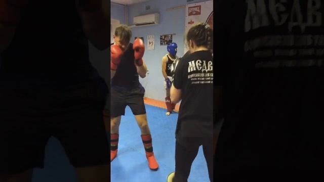 треним на свежем воздухе смотреть онлайн