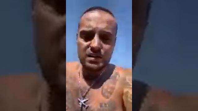 Ребят У Гуфа проблема Давайте поможем ему.