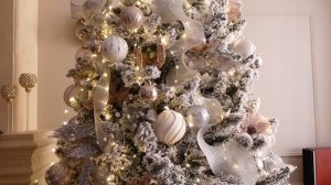 НОВОГОДНЯЯ ЁЛКА В ОТТЕНКАХ: серебро, бежевое золото и белый. НОВОГОДНИЙ ДЕКОР 2023 украшаем вместе