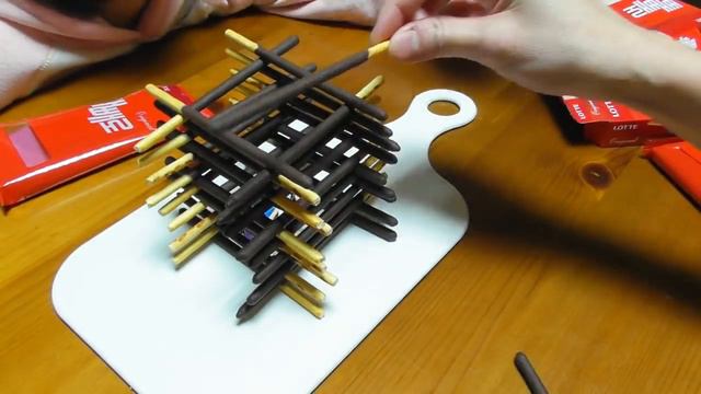 높이높이! 온 가족으로 빼빼로 탑 쌓기/Building a Pepero (Pocky) Tower/家族でポッキータワー作り смотреть онлайн