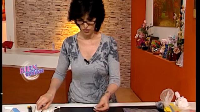 Mirta Biscardi - Bienvenidas TV - Decora tortas con Adornos de Animalitos | DIY | Sugarcraft смотреть онлайн