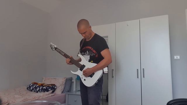 Sepultura - Straighthate Guitar cover смотреть онлайн