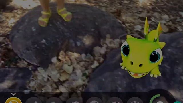 Дракон из волшебного мира дополненной реальности (Augmented reality) смотреть онлайн