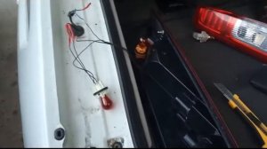 Замена задних фонарей на рестайлинг на Форд Фокус 2. Установка рестайлинговых фонарей хетчбек mk2