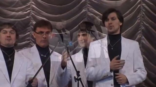 Перевоз Дуня держала. Исполняет арт-группа Хорус смотреть онлайн