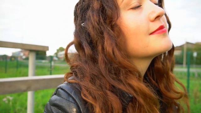 Эта женщина словно вирус гриппа смотреть онлайн