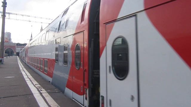 Электровоз ЭП20-007 с поездом№738Ж Москва-Воронеж станция Москва-Казанская 29.05.2019 смотреть онлайн