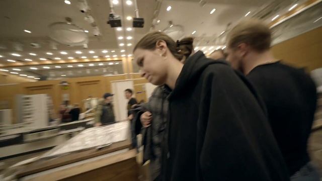 ШОУ-РУМ потолков НА МОЛЬБЕРТАХ | дизайн потолков | трековые натяжные потолки | ниша в потолке смотреть онлайн