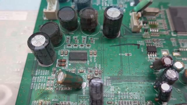 Toshiba 32DL834R Нет звука  TPA3113 меняем на аналог.