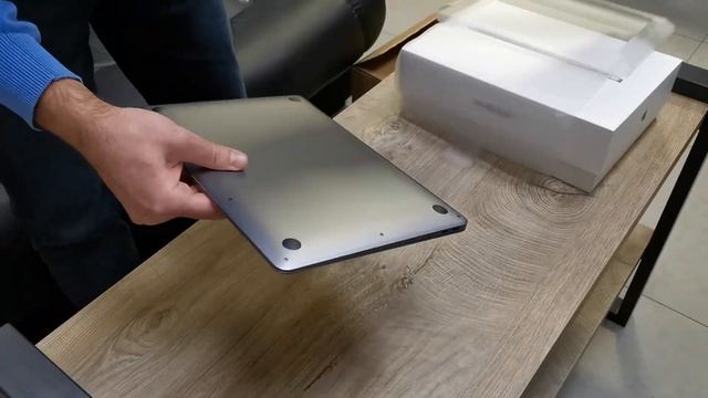 Распаковка Macbook Air на M1 реальный