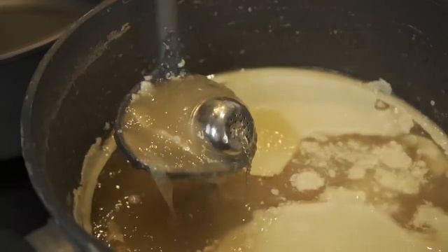 Erbsensuppe Auf Eisbein Gekocht. Eintopf Nach Omas Rezept Mit Gemüse