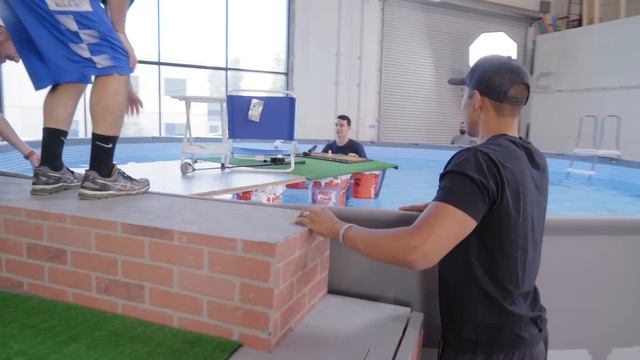 Build Your Boat Battle! | Who Will Sink First!? смотреть онлайн