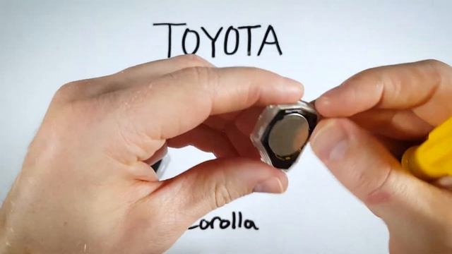 Toyota Corolla Key Fob Battery Replacement (2009 - 2013) смотреть онлайн