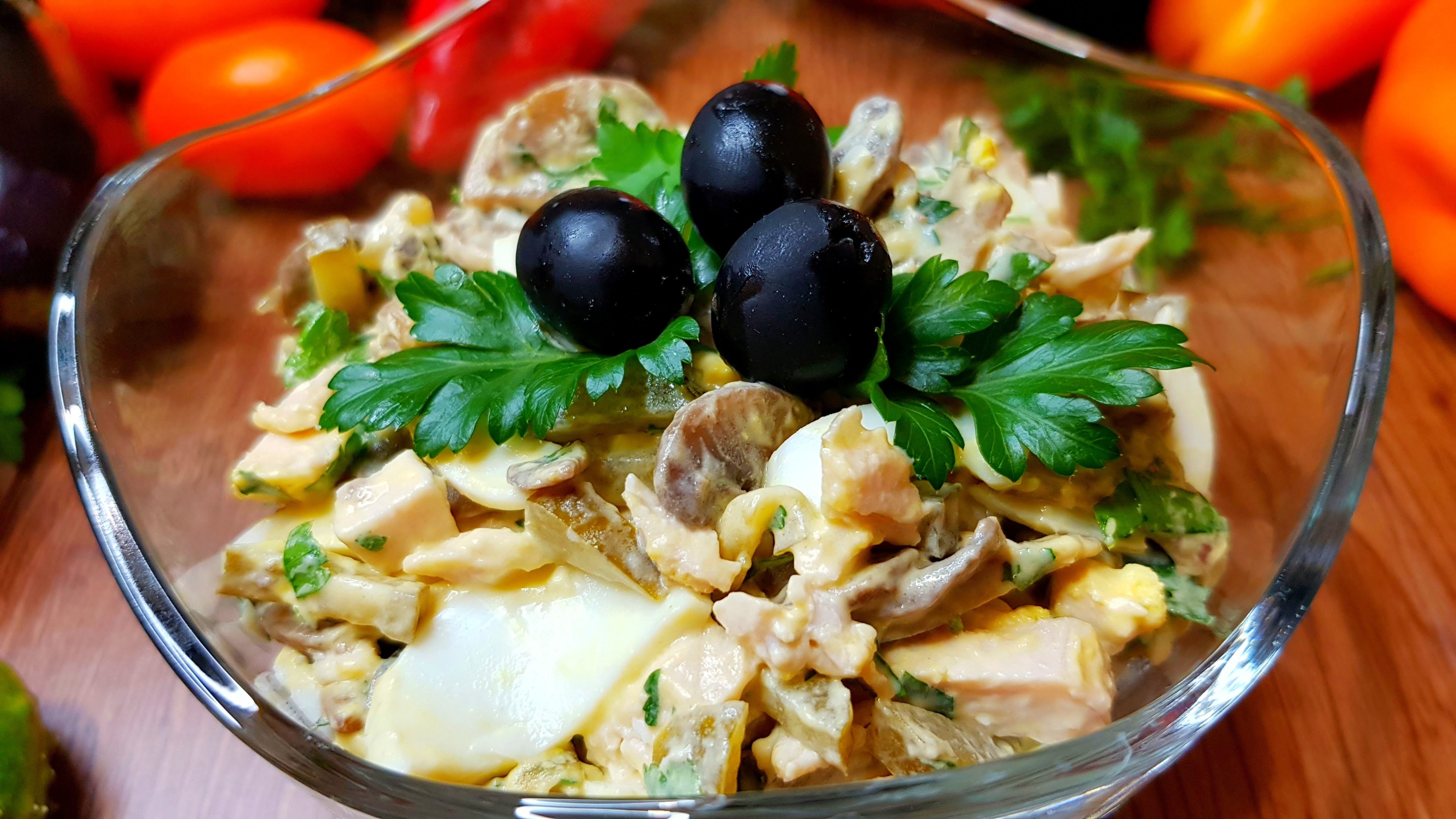 Многие обожают этот прекрасный ресторанный САЛАТ «ОСЕННИЙ КАПРИЗ»! смотреть онлайн