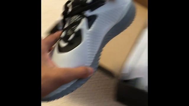 Alphabounce Unboxing And On-feet смотреть онлайн