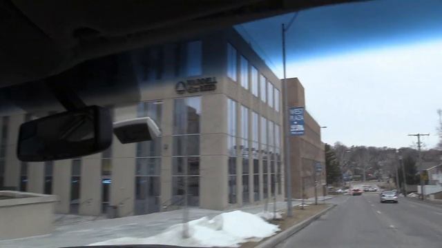 По городу Канзас сити, штат Миссури, шоппинг центр Плаза 2019 смотреть онлайн