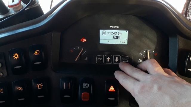 Назначение кнопок+ сервисное меню+функции ковша экскаватора погрузчика Volvo bl71b. смотреть онлайн