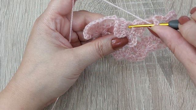 Bu şal modeli baharı yeniden getirecek | tığ işi çiçekli üçgen şal modeli yapılışı #crochet смотреть онлайн