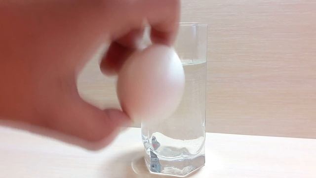 Как проверить яйца на свежесть?