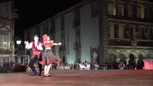 Serbian folk dance: Cigansko смотреть онлайн