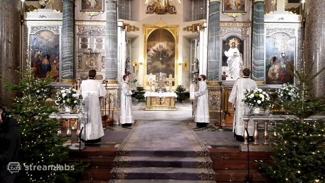 Ночное богослужение в Казанском кафедральном соборе в праздник Рождества Христова смотреть онлайн