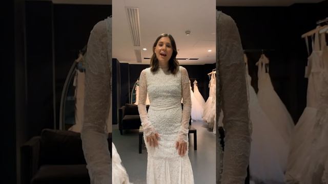 Shopping a real life VERA WANG sample sale смотреть онлайн