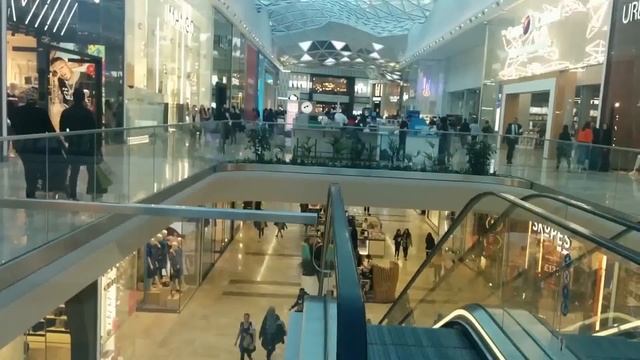 Westfield London - The Largest Shopping Centre in the United Kingdom and Europe! смотреть онлайн