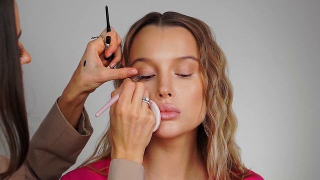 Создаем "LOVELY RED LIPS" макияж | ПОШАГОВАЯ ИНСТРУКЦИЯ смотреть онлайн