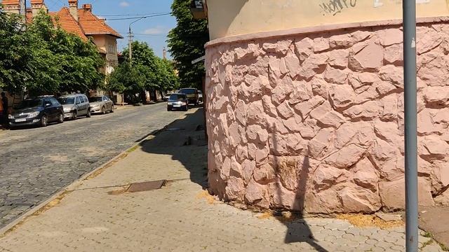 03.06.2022 Черновцы. Об электросамокатах Bolt и завтрак побохатому в военных реалиях смотреть онлайн