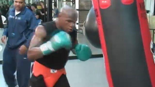 Floyd Mayweather says he's 'sharp as a razor,' ready for Juan Manuel Marquez смотреть онлайн