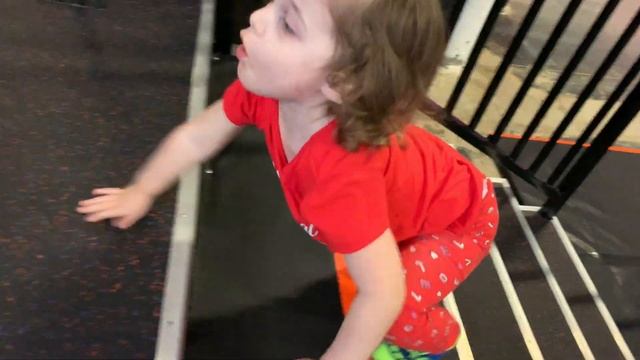 Fun at the Trampoline Park! (Urban Air Adventure Park) смотреть онлайн